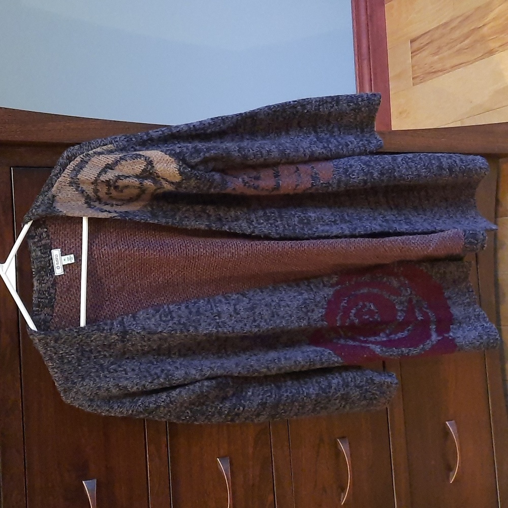 Susina long cardigan, size M